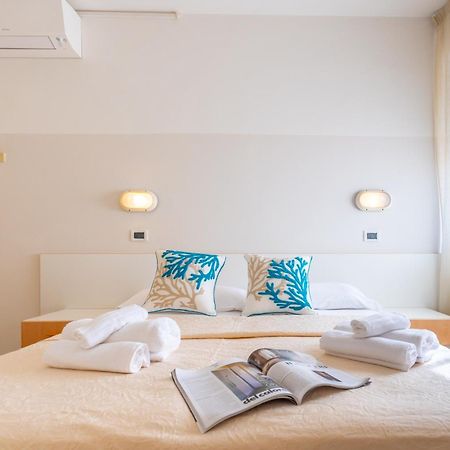 Hotel Selene Riccione Buitenkant foto