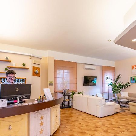 Hotel Selene Riccione Buitenkant foto