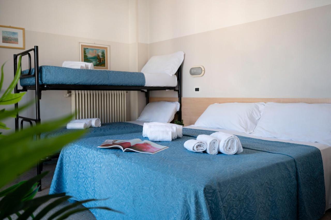 Hotel Selene Riccione Buitenkant foto