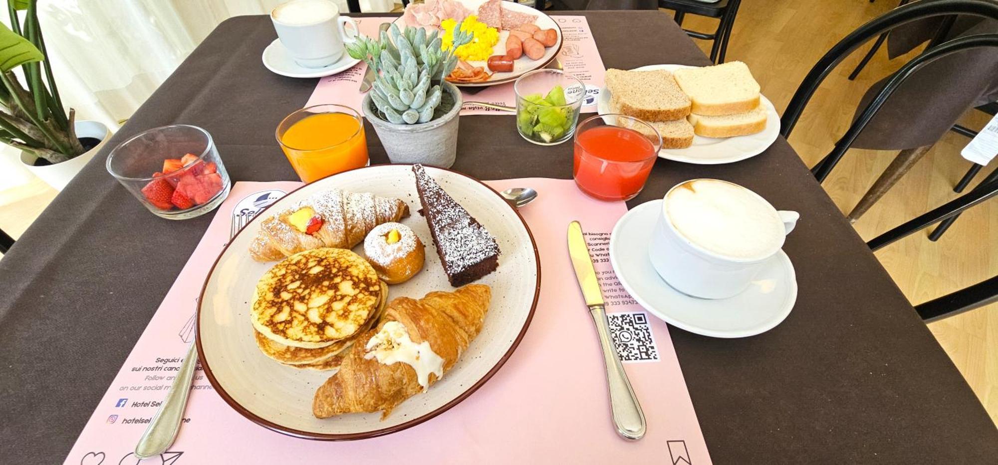 Hotel Selene Riccione Buitenkant foto