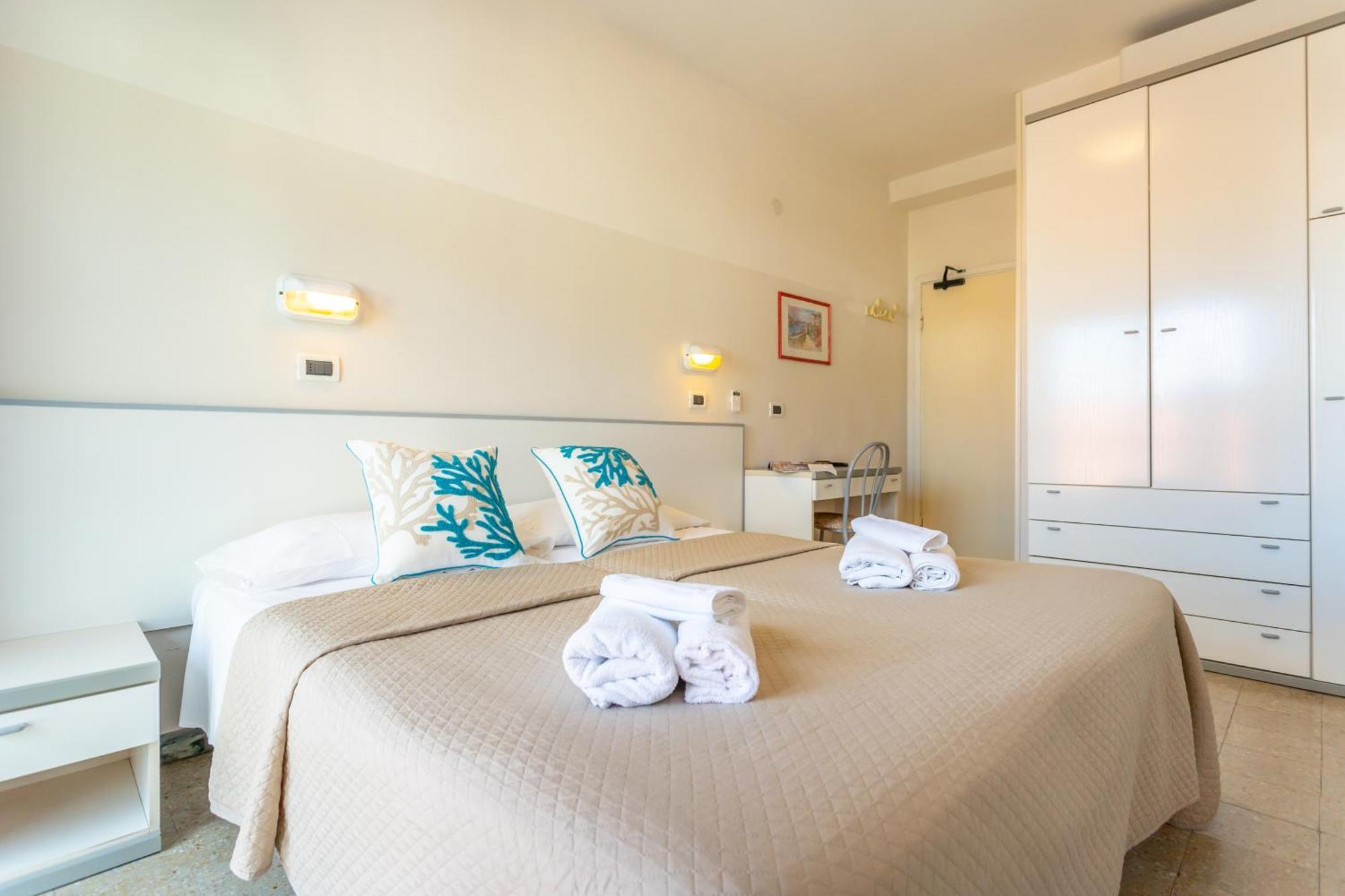 Hotel Selene Riccione Buitenkant foto