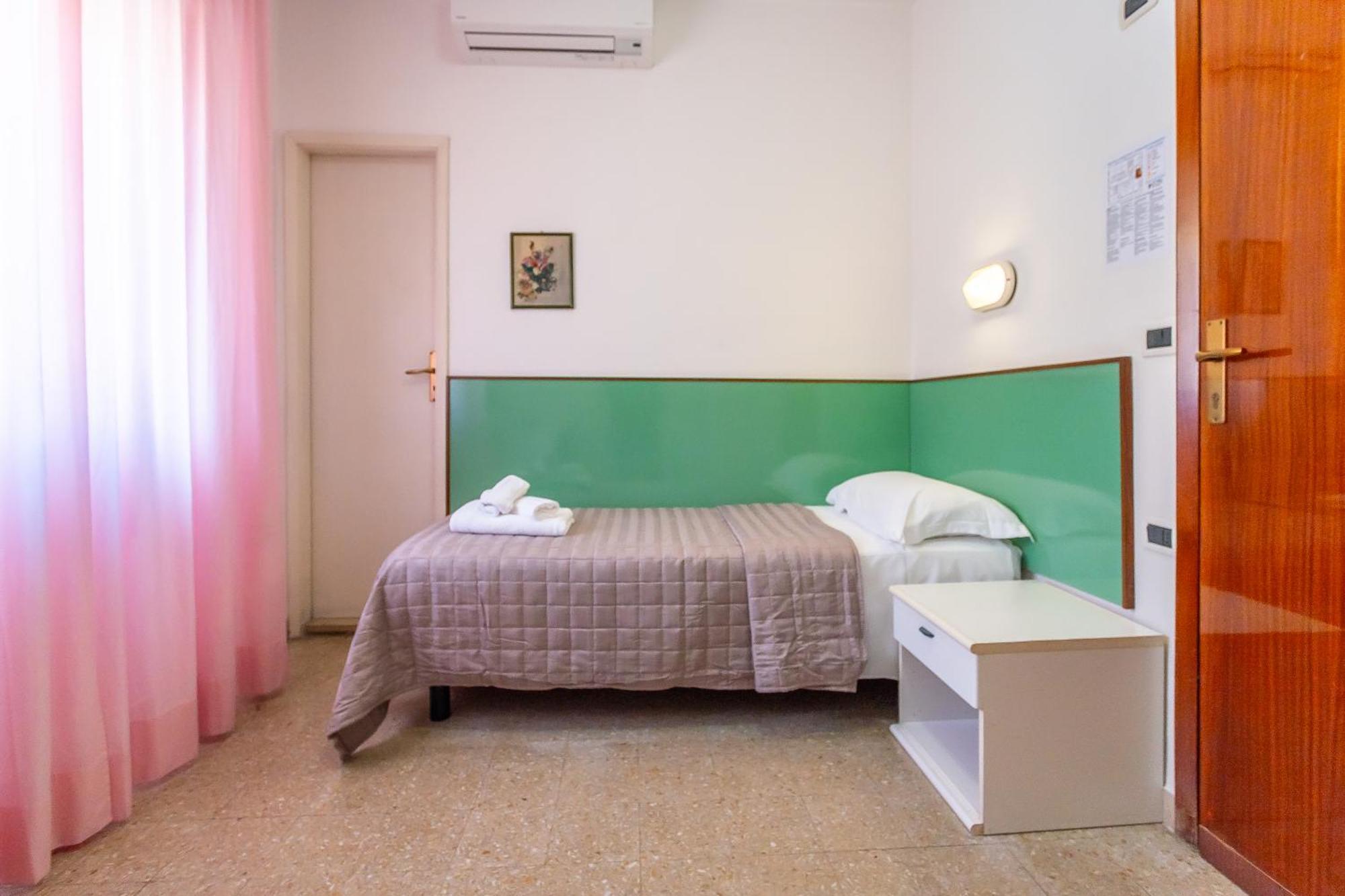 Hotel Selene Riccione Kamer foto