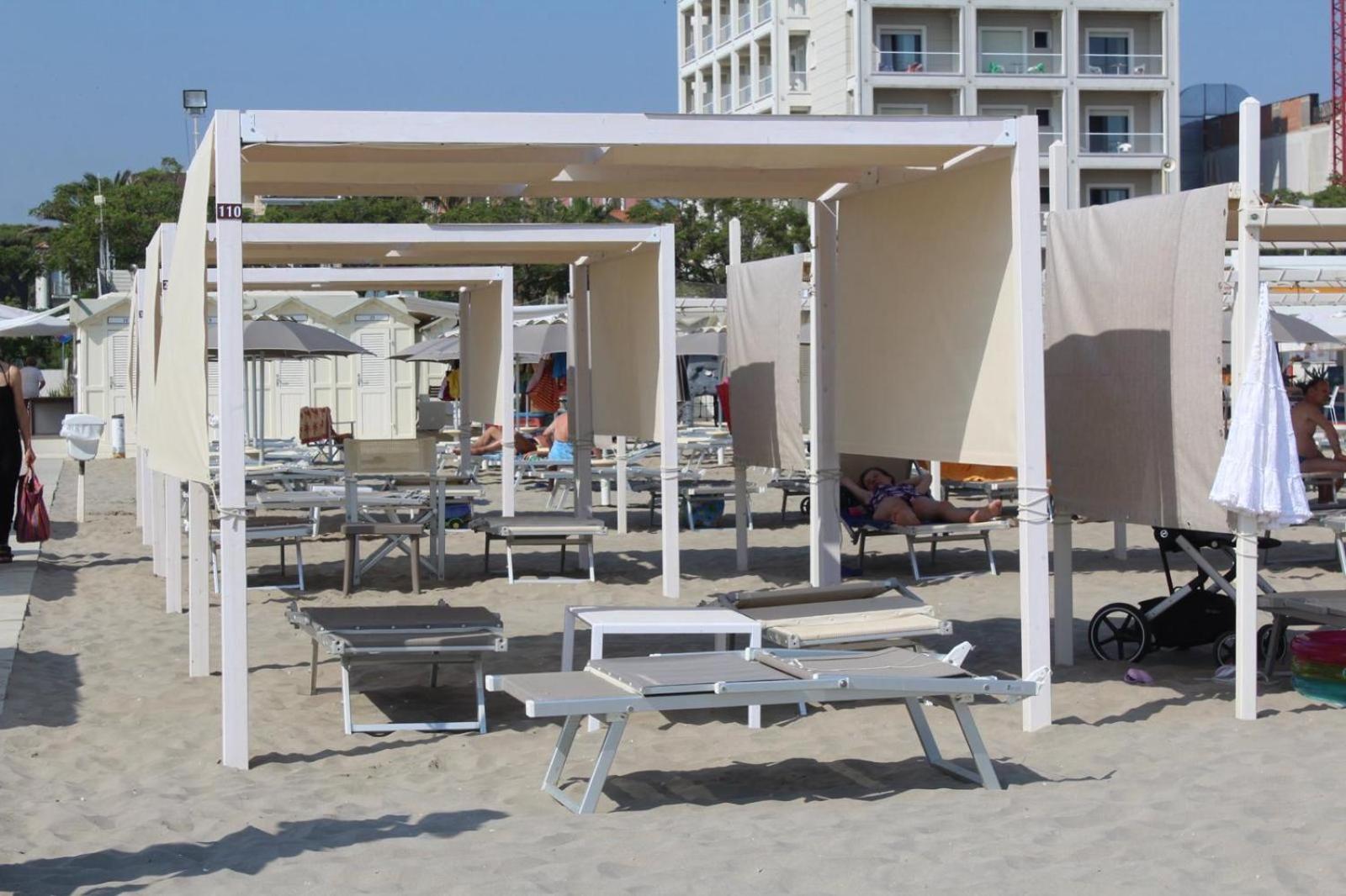 Hotel Selene Riccione Buitenkant foto